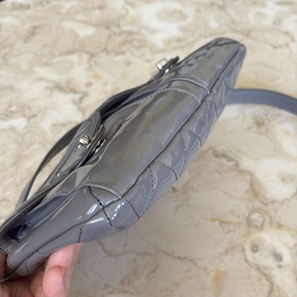 Coach Poppy Liquid Gloss Convertible Crossbody Bag Light Grey Patent Leather - Picture 9 of 16